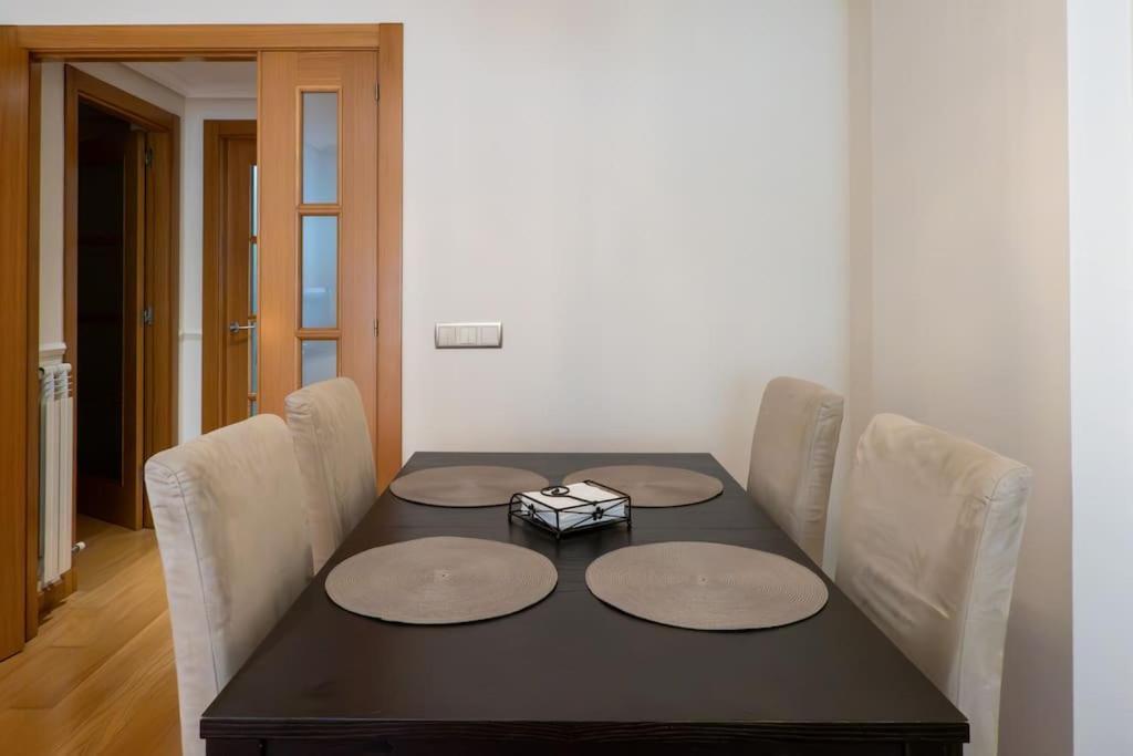 Centro 3 Parking Incluido & Wifi ツ By Rias Baixas Apartment *